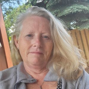 Meet your Posher, Laurie